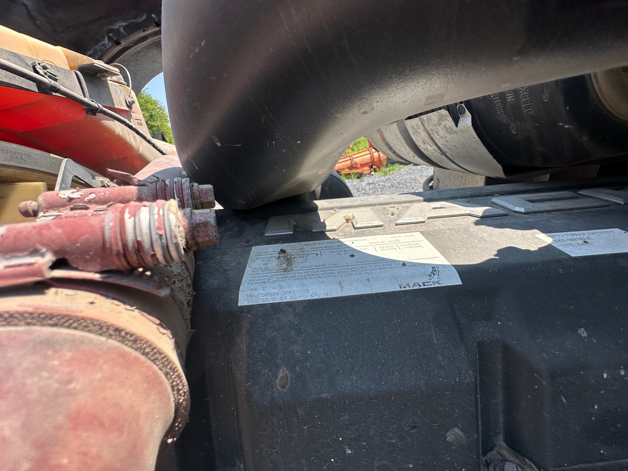 2020 MACK Granite GR64F - Image 15