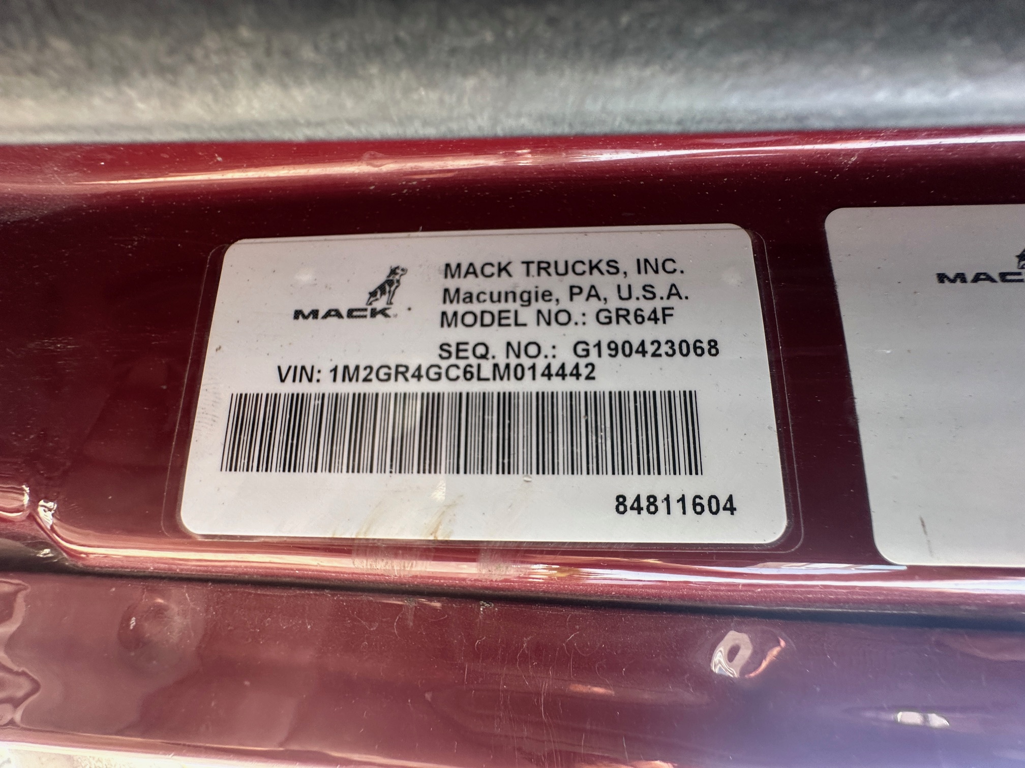 2020 MACK Granite GR64F - Image 32