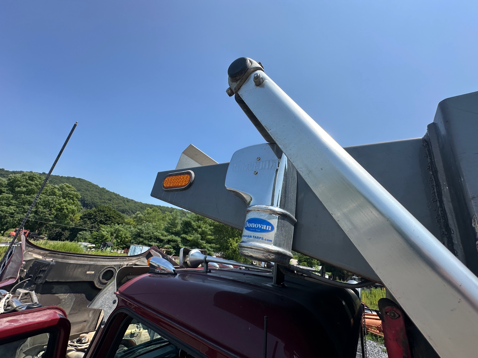 2020 MACK Granite GR64F - Image 43