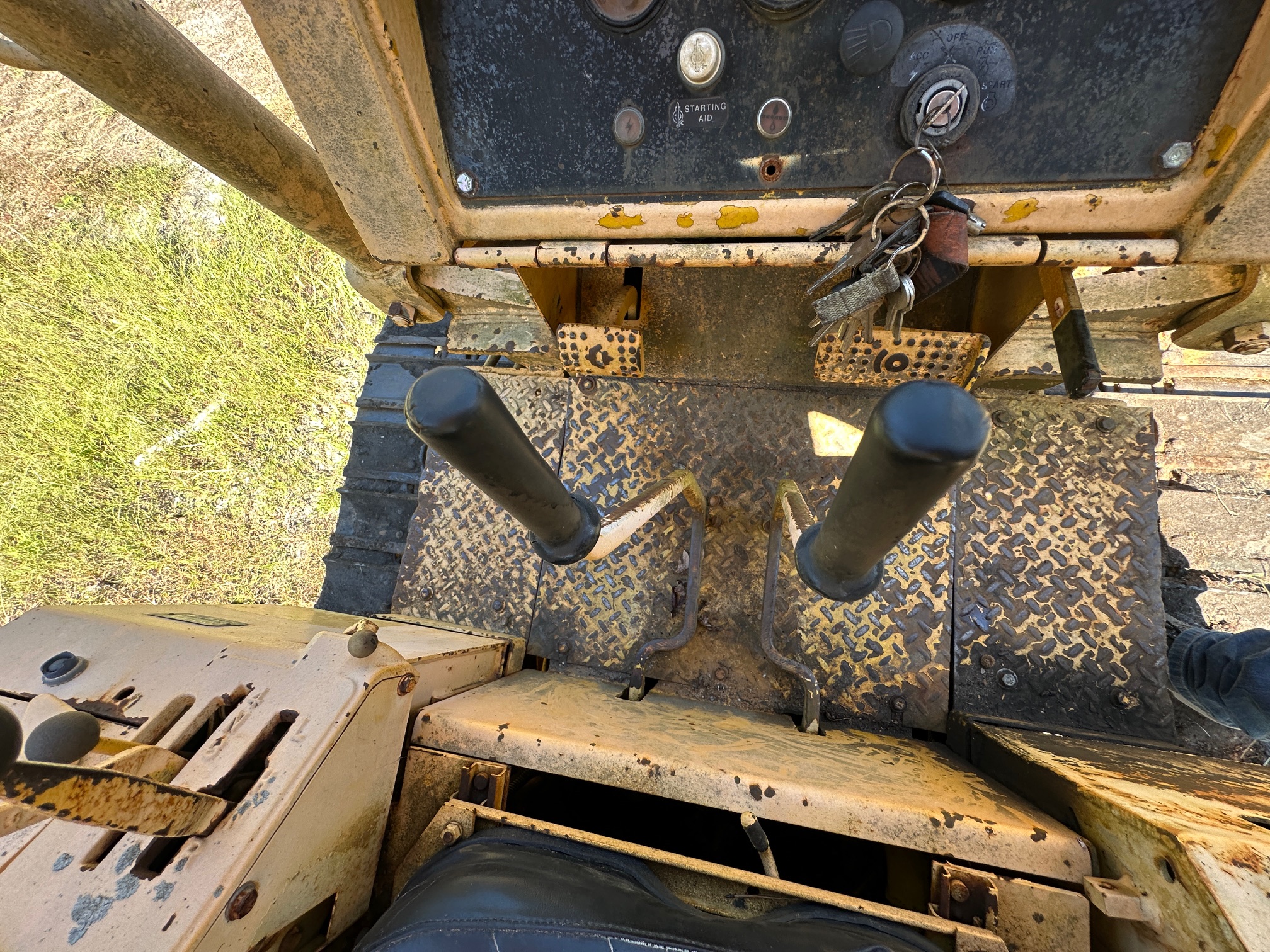 1987 DEERE 450E - Image 18