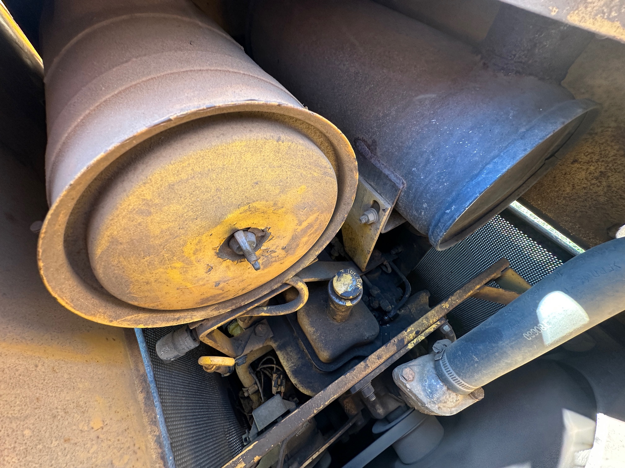 1987 DEERE 450E - Image 20