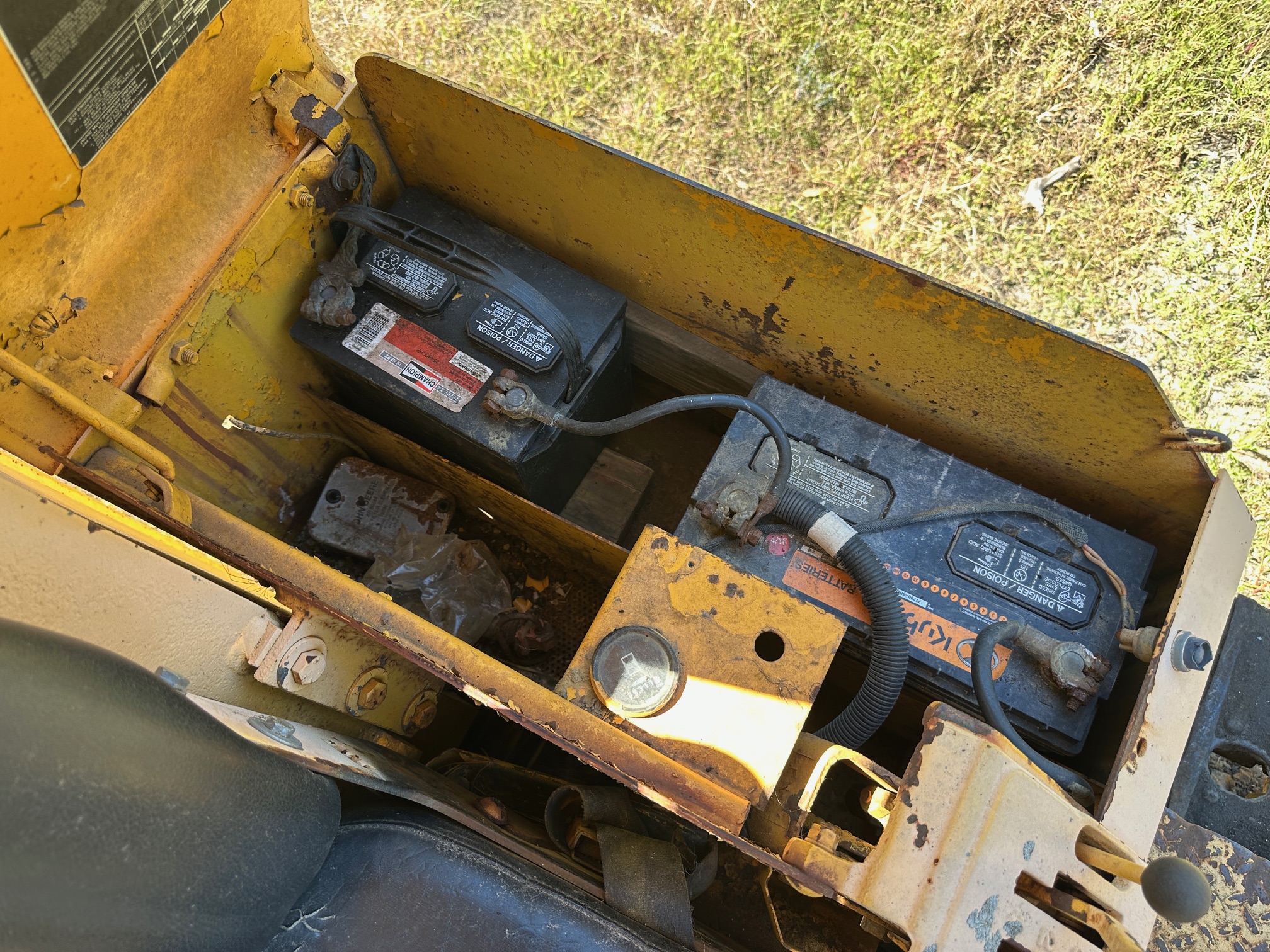 1987 DEERE 450E - Image 21