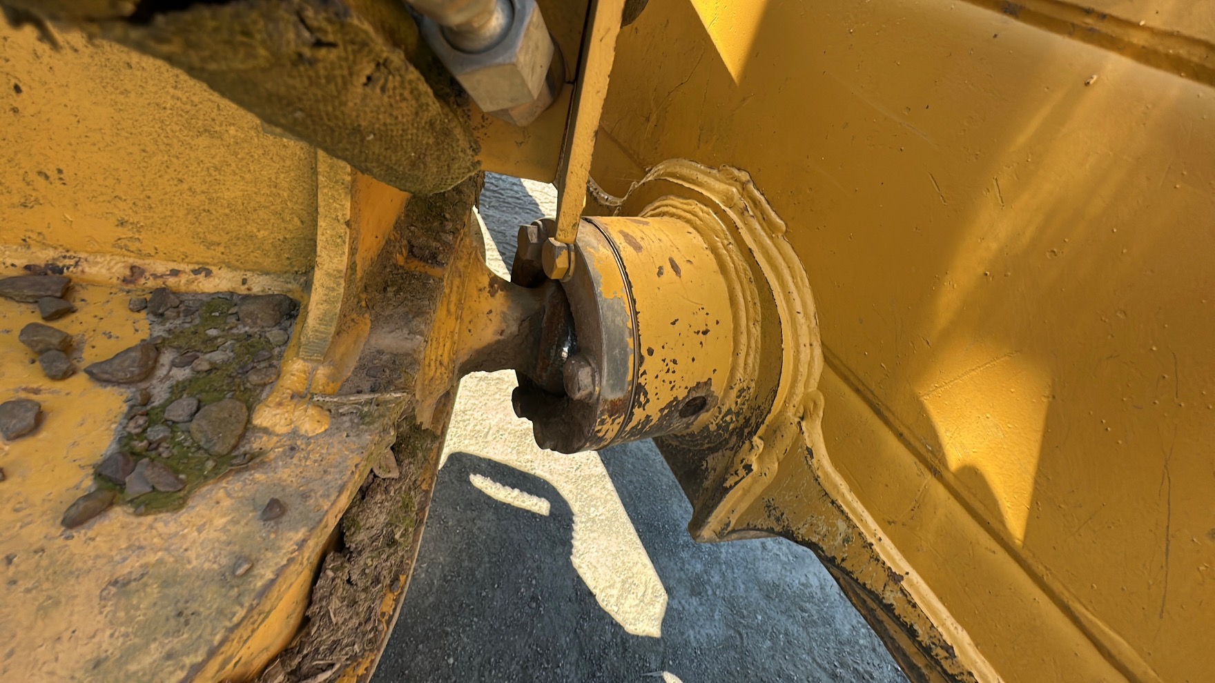 2005 DEERE 650J LGP - view 15 of 42