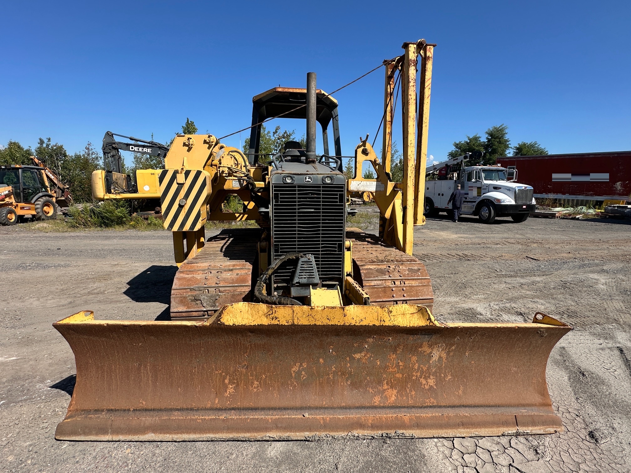 2005 DEERE 650J LGP - Image 4