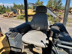 2005 DEERE 650J LGP - Image 23