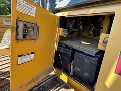 2005 DEERE 650J LGP - Image 26