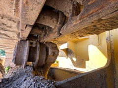 2005 DEERE 650J LGP - Image 28