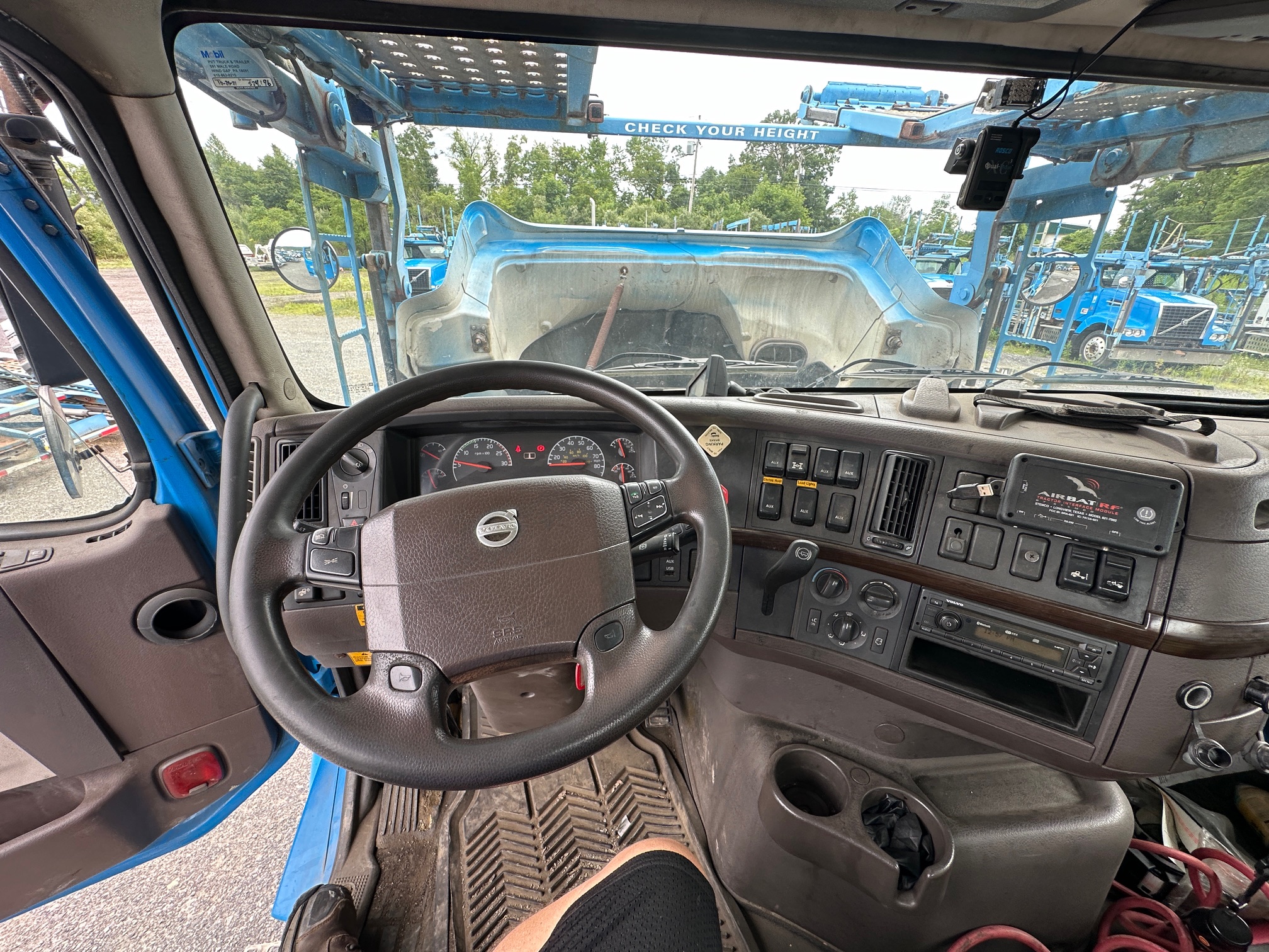 2014 VOLVO VAH64430 Car Hauler - Image 24