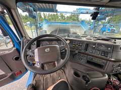 2014 VOLVO VAH64430 Car Hauler - Image 24