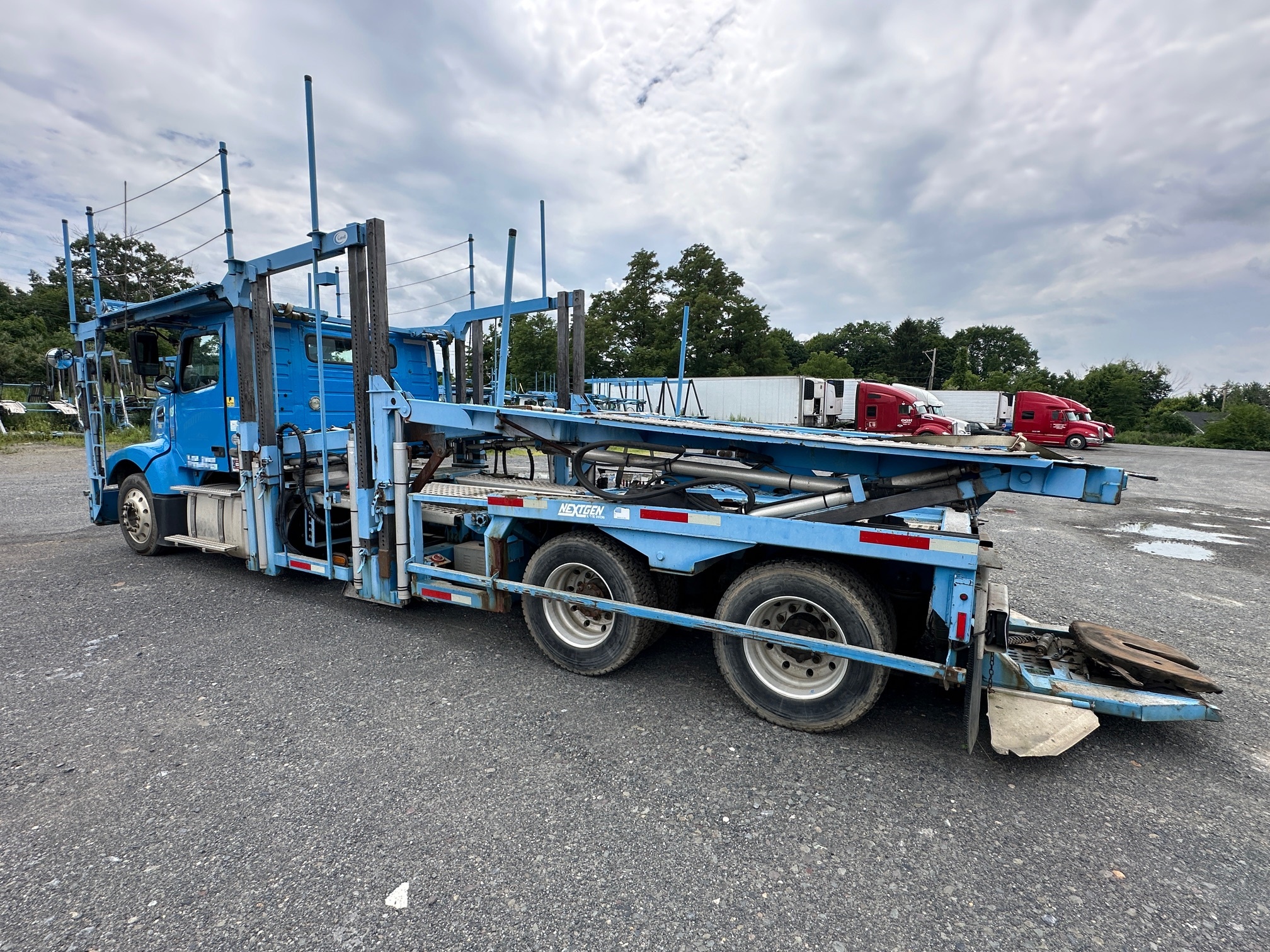 2014 VOLVO VAH64430 Car Hauler - Image 12