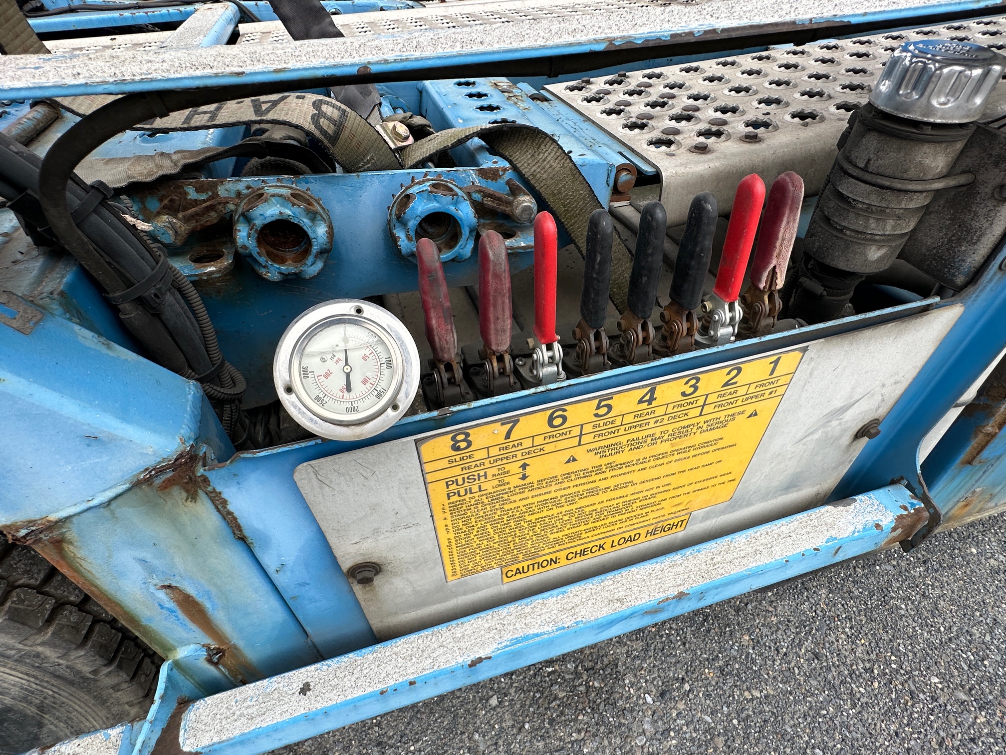 2014 VOLVO VAH64430 Car Hauler - Image 34