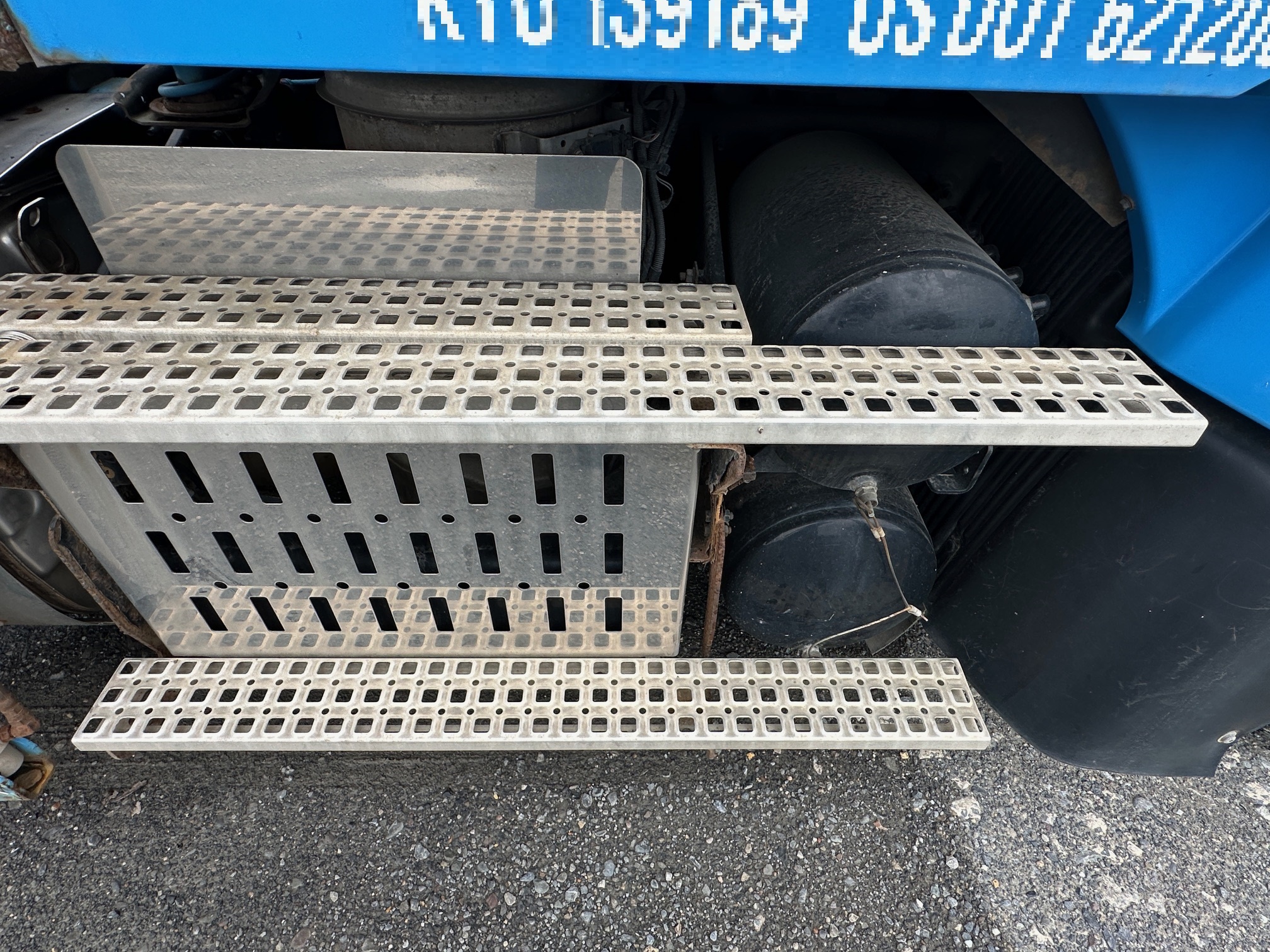 2014 VOLVO VAH64430 Car Hauler - Image 36