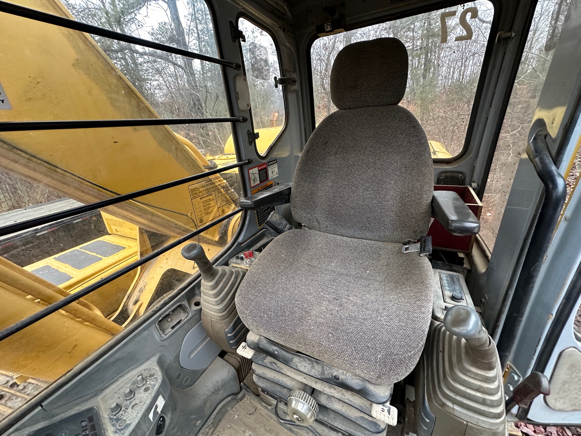 2000 DEERE 200LC - Image 25