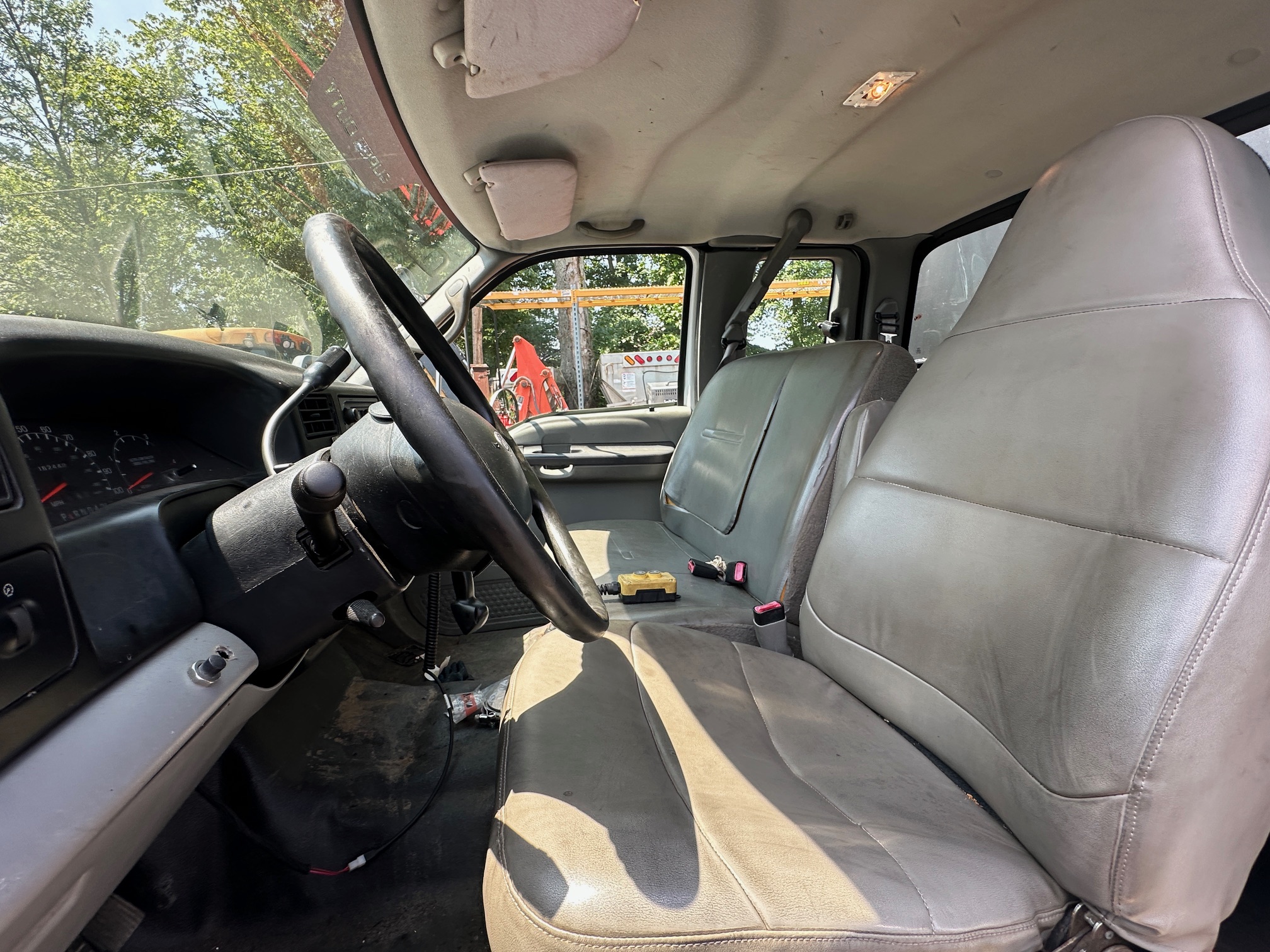 2008 FORD F650 Dump Body - Image 10