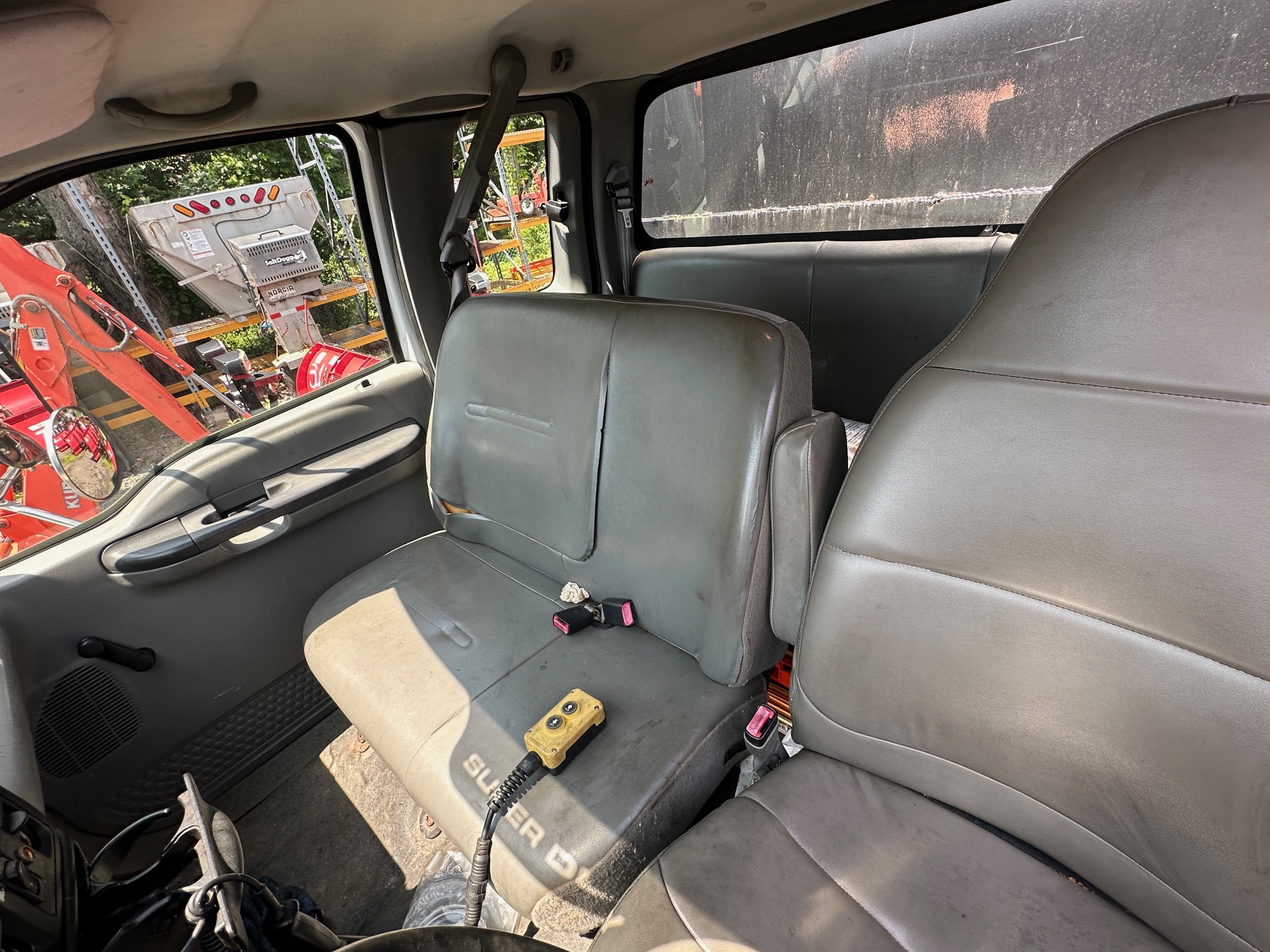 2008 FORD F650 Dump Body - Image 11