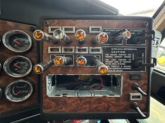 2001 KENWORTH W900 AeroCab - Image 13