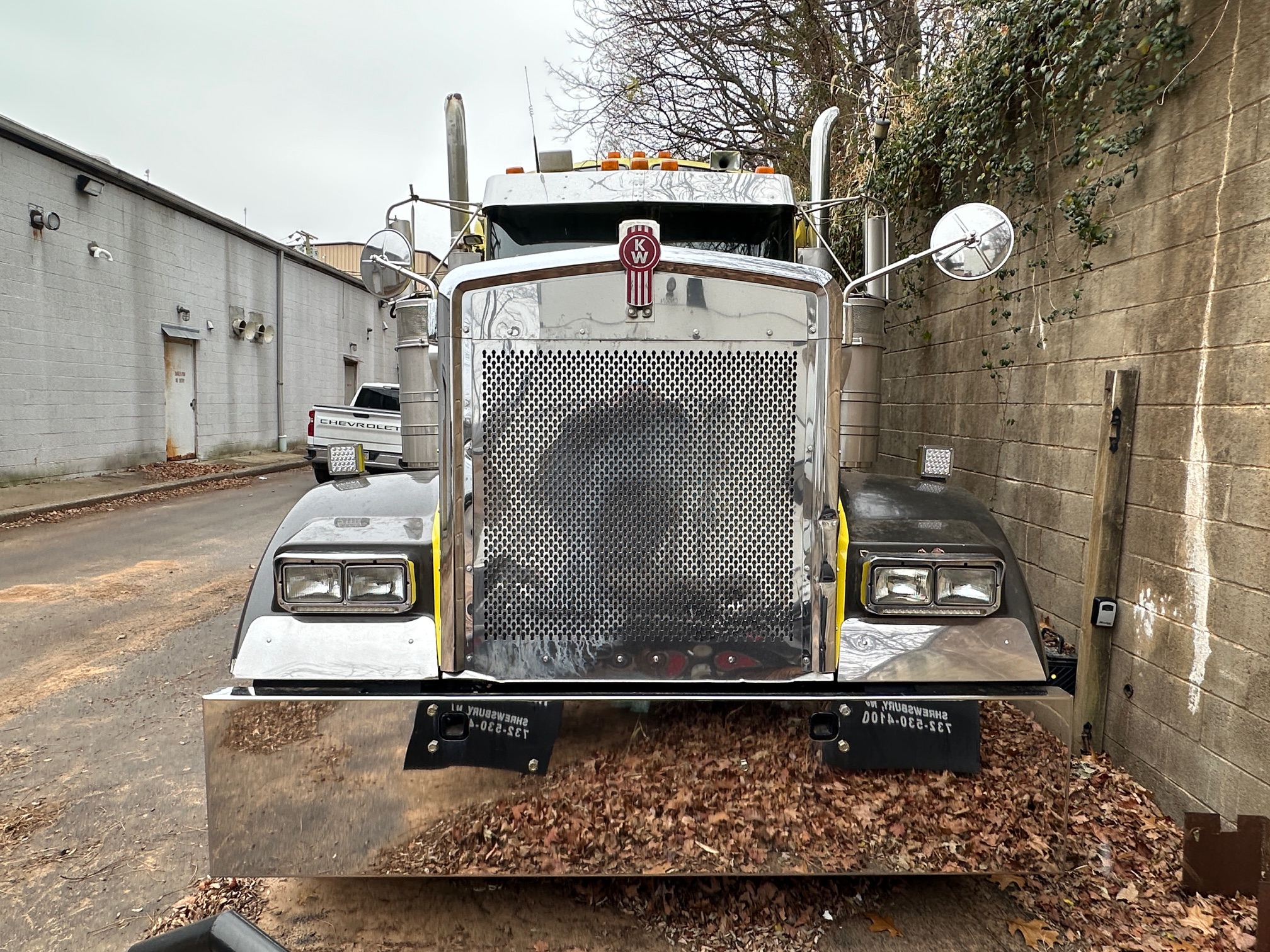 2001 KENWORTH W900 AeroCab - view 3 of 37