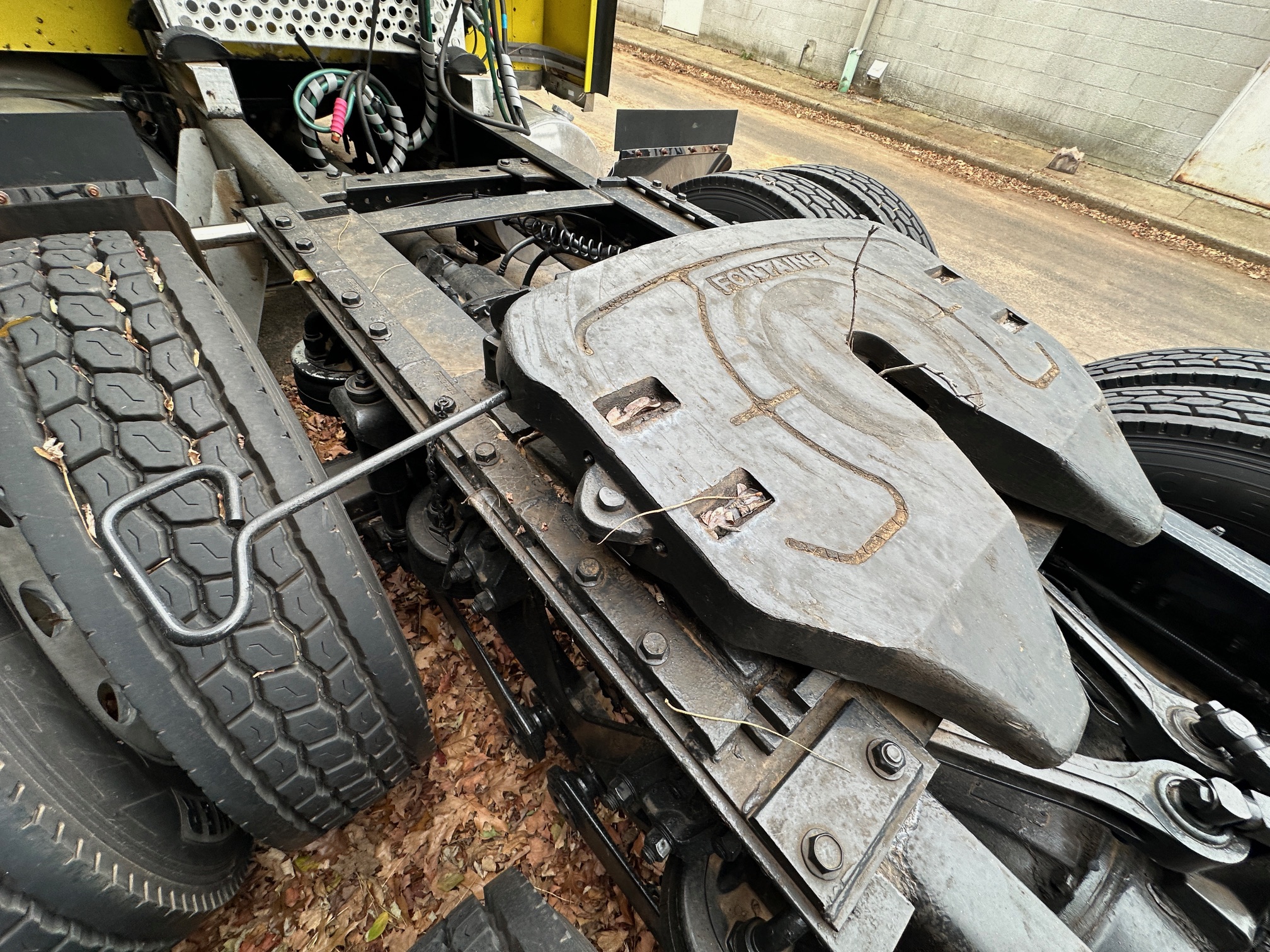 2001 KENWORTH W900 AeroCab - Image 29