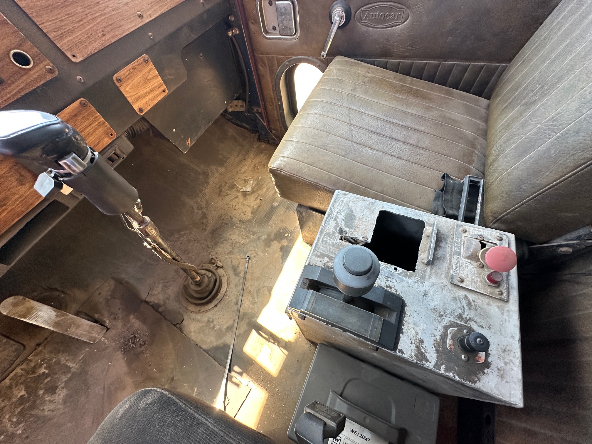 1986 AUTOCAR DK64 - Image 15