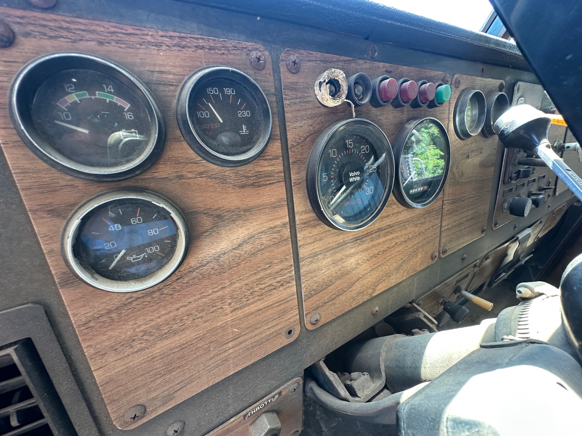 1986 AUTOCAR DK64 - Image 19