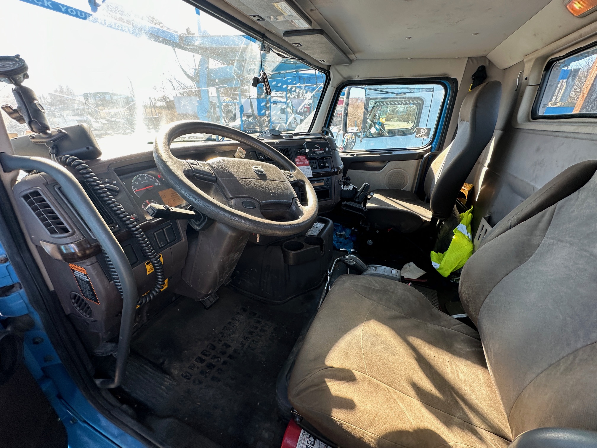 2014 VOLVO VAH66430 - view 11 of 28