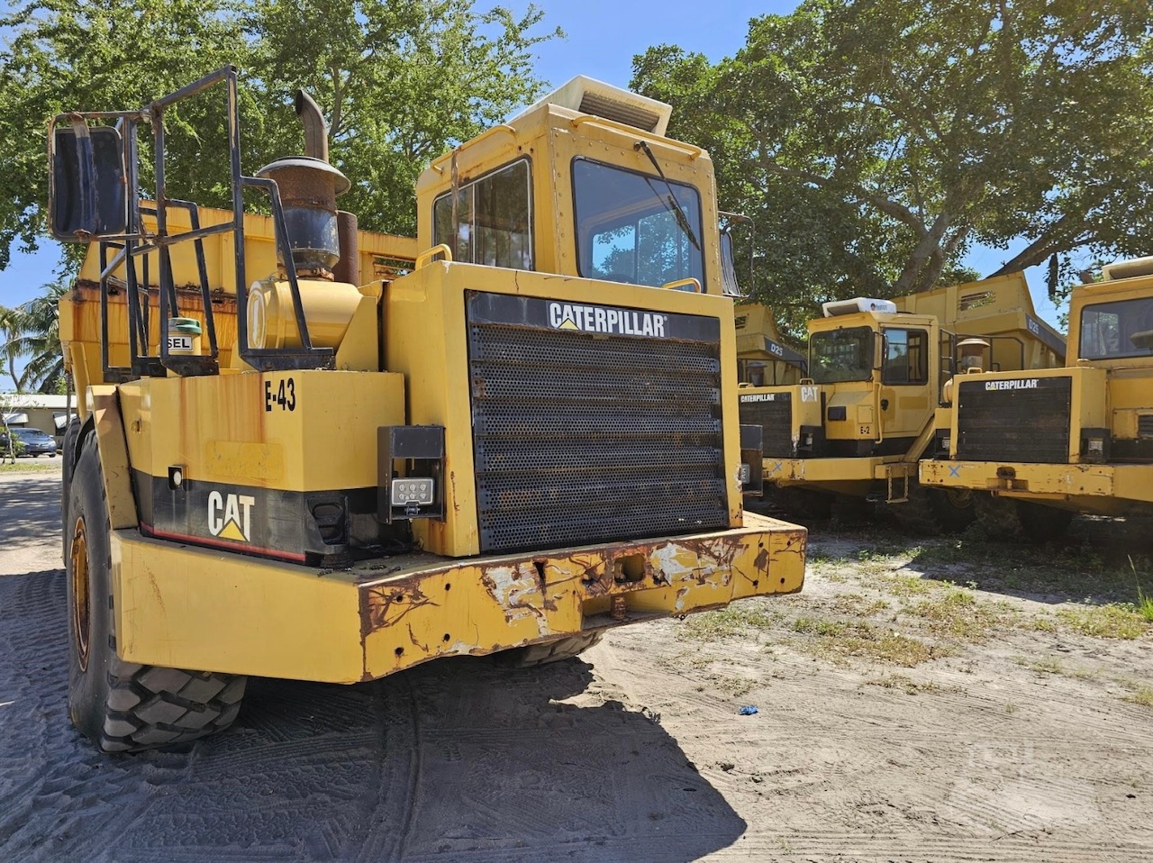 1994 CATERPILLAR D25D - view 3 of 12