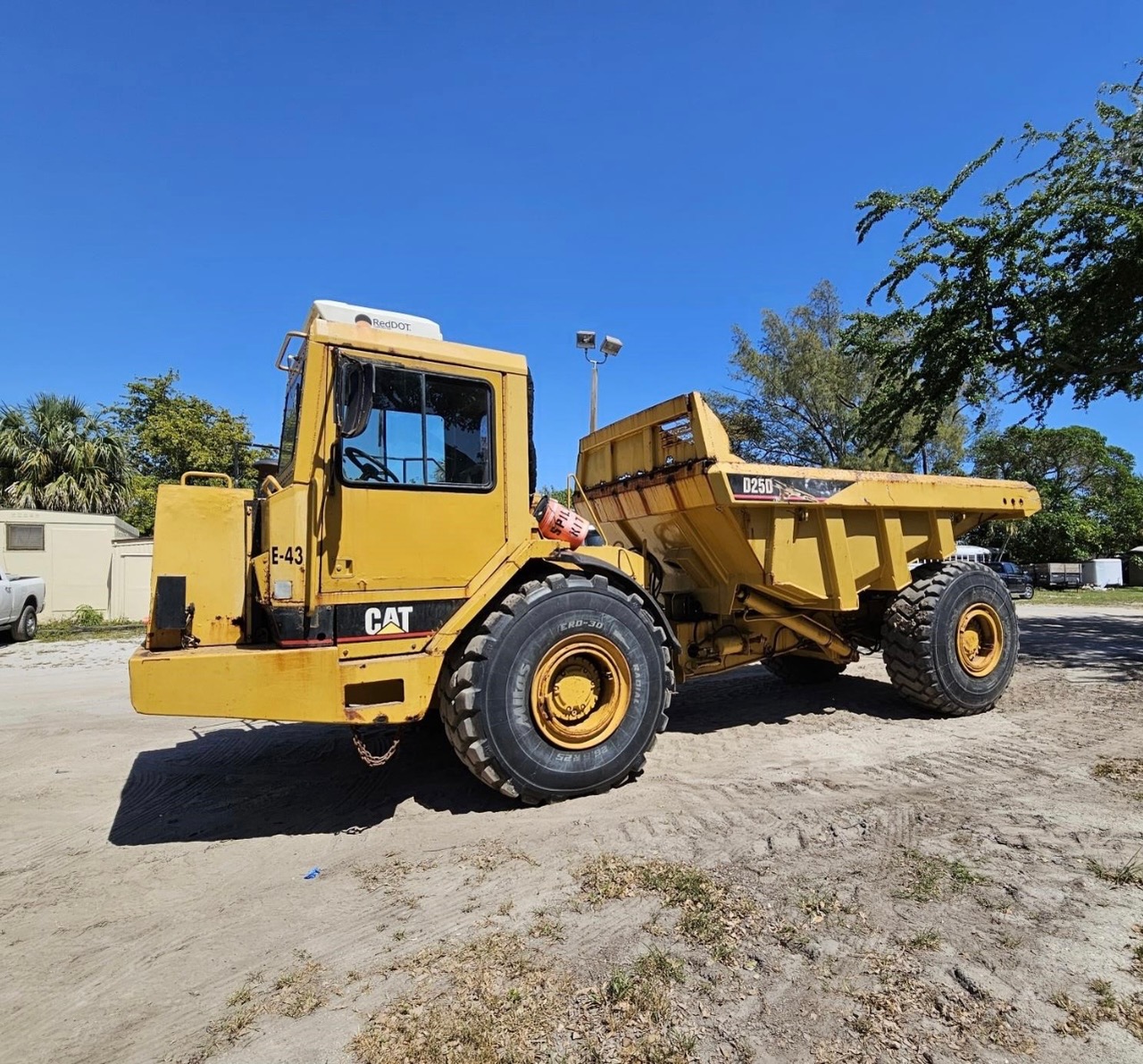 1994 CATERPILLAR D25D