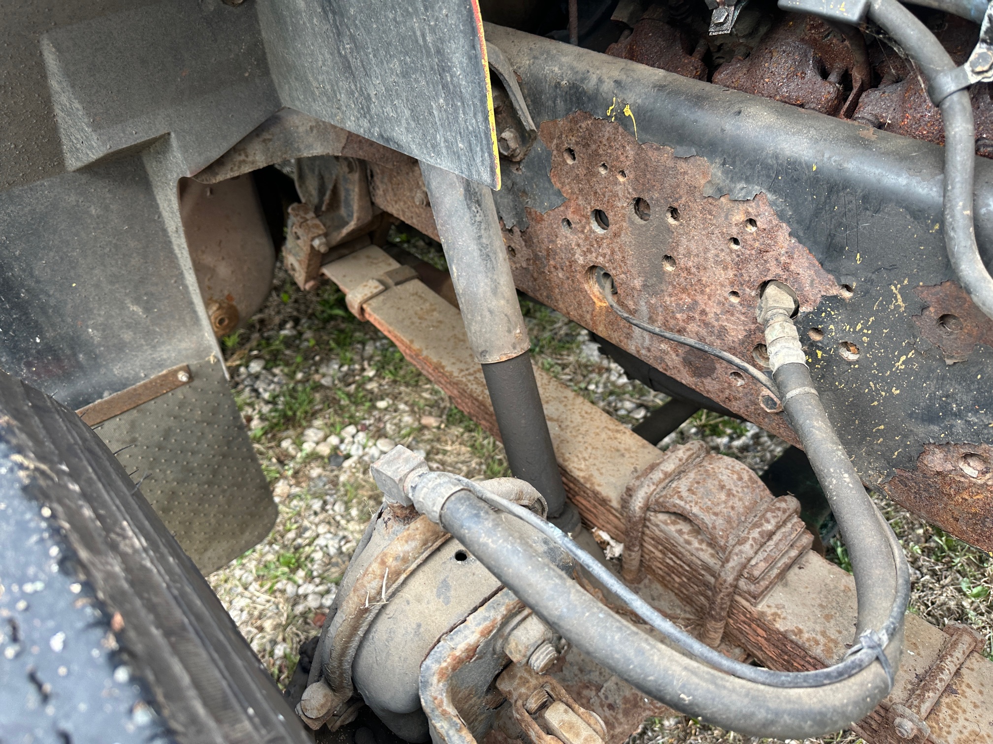 2001 INTERNATIONAL 4700 - Image 30