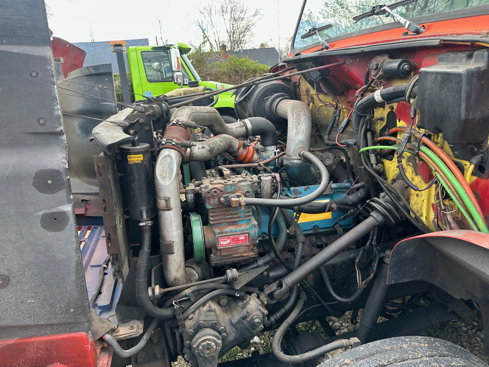 2001 INTERNATIONAL 4700 - Image 32