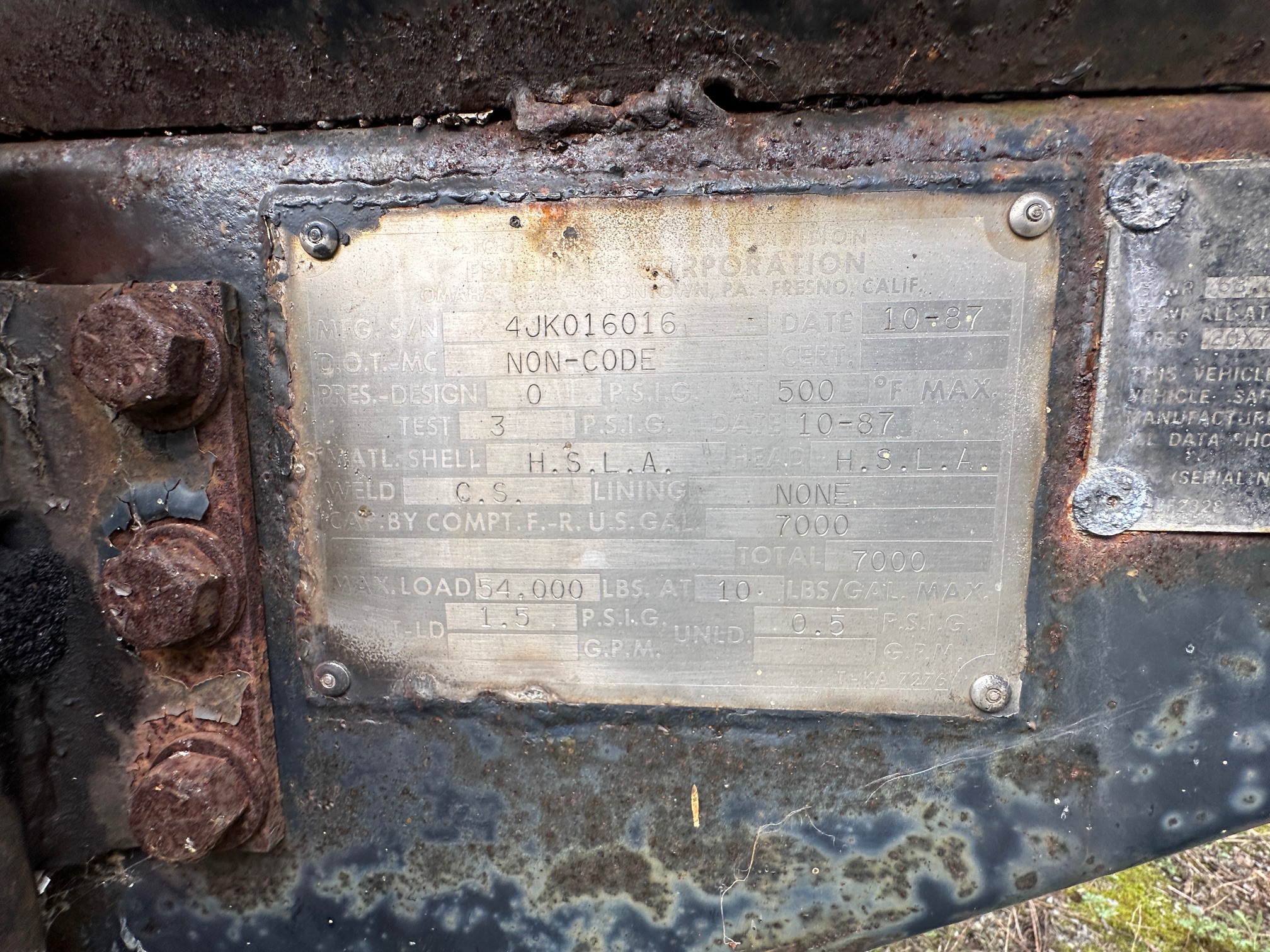 1988 FRUEHAUF 7,000 Tanker - view 4 of 13