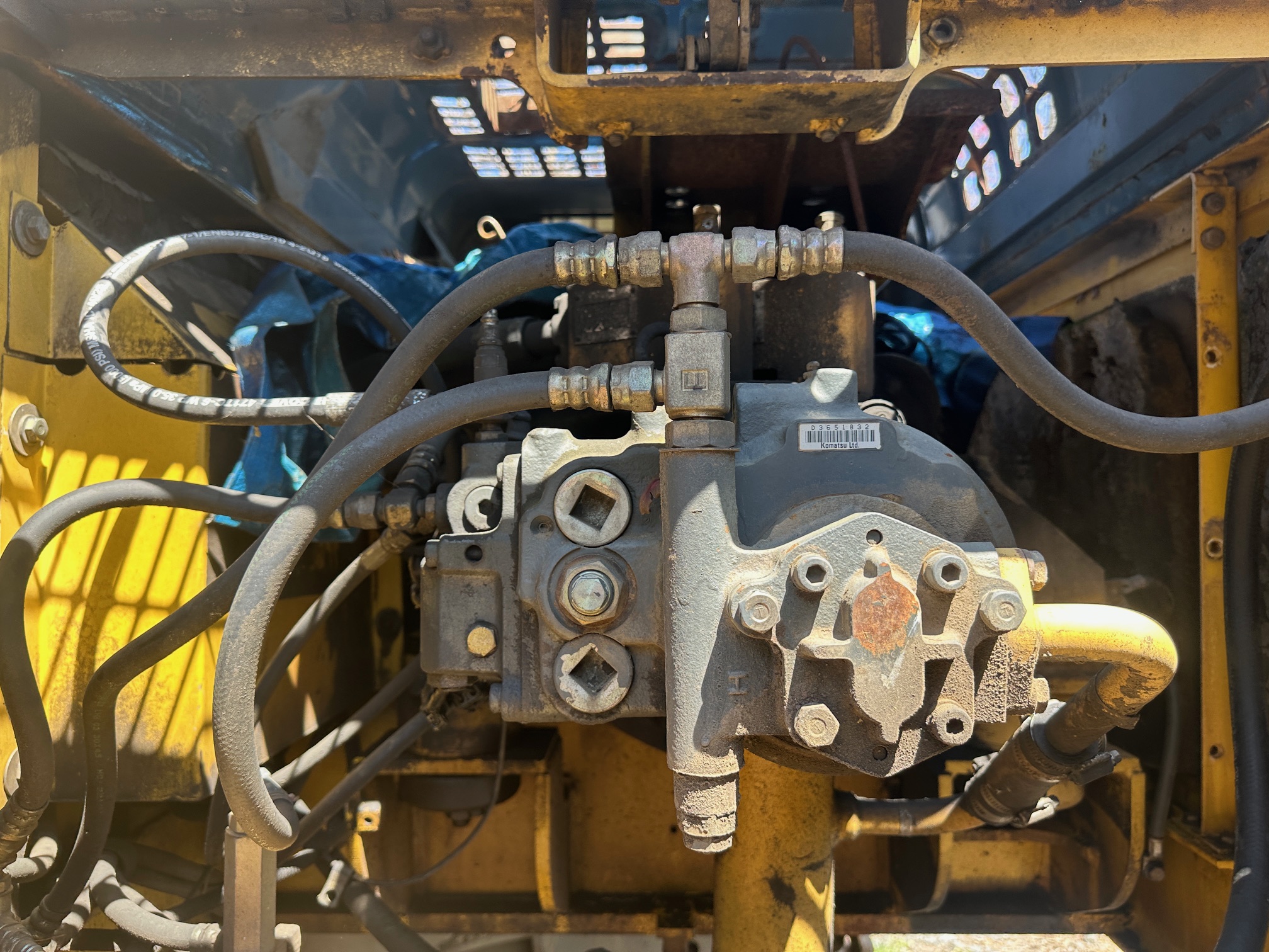 1998 KOMATSU PC300LC-6 - Image 19