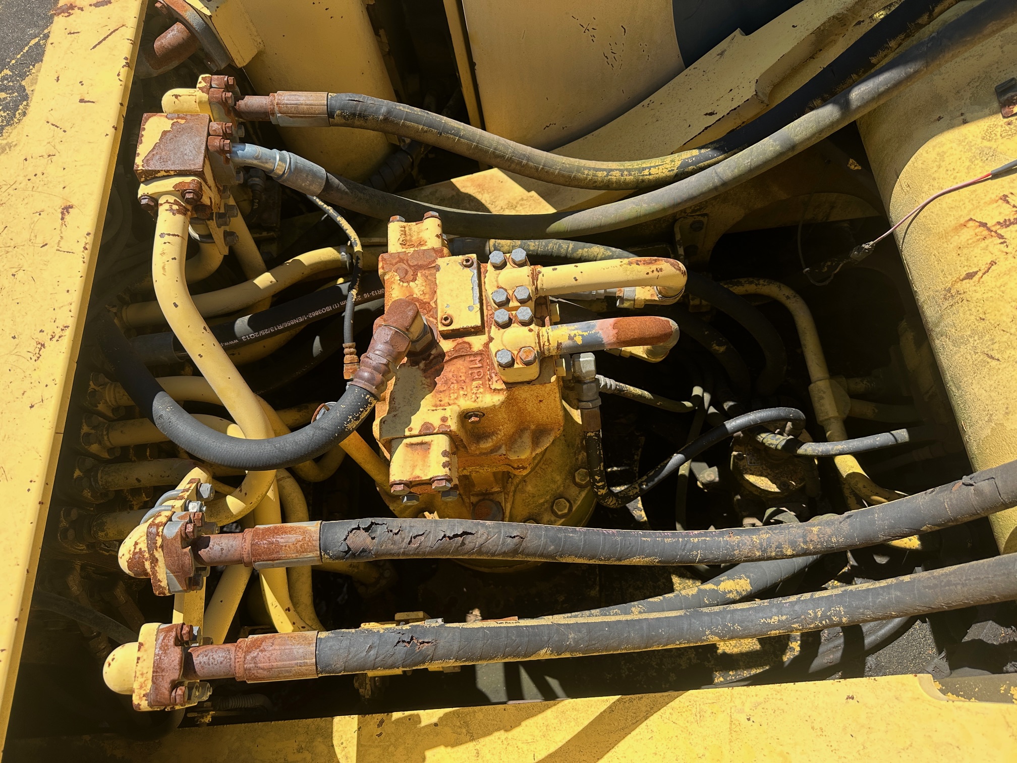 1998 KOMATSU PC300LC-6 - Image 28