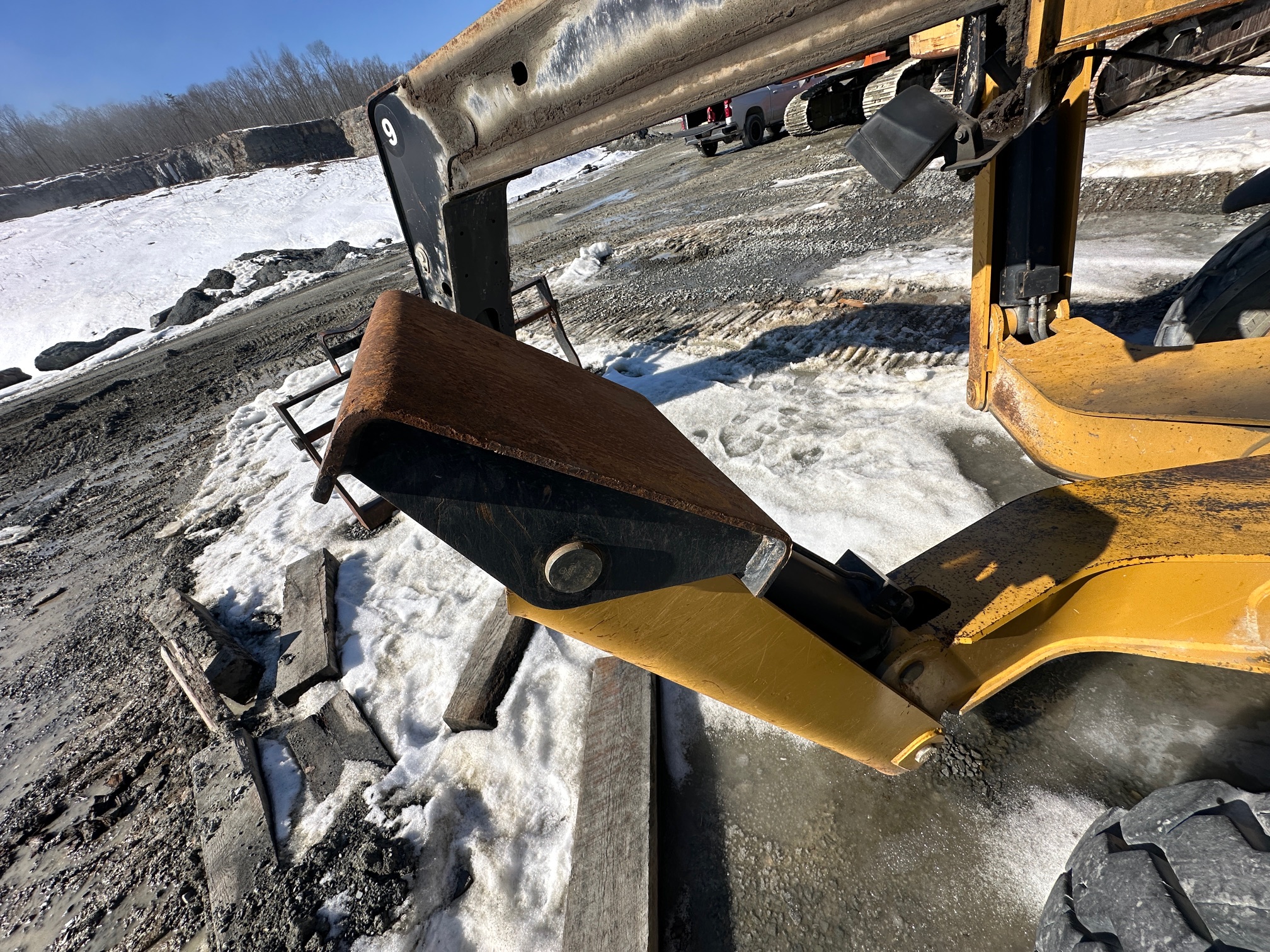 2013 CATERPILLAR TL943C - Image 27