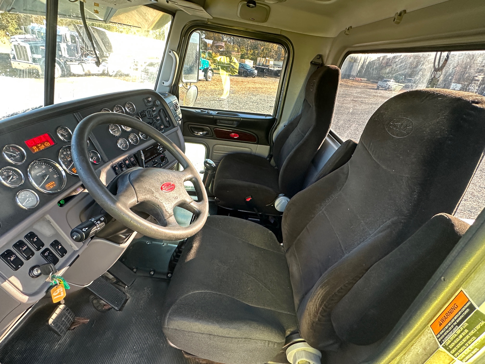 2013 PETERBILT 384 - view 13 of 41