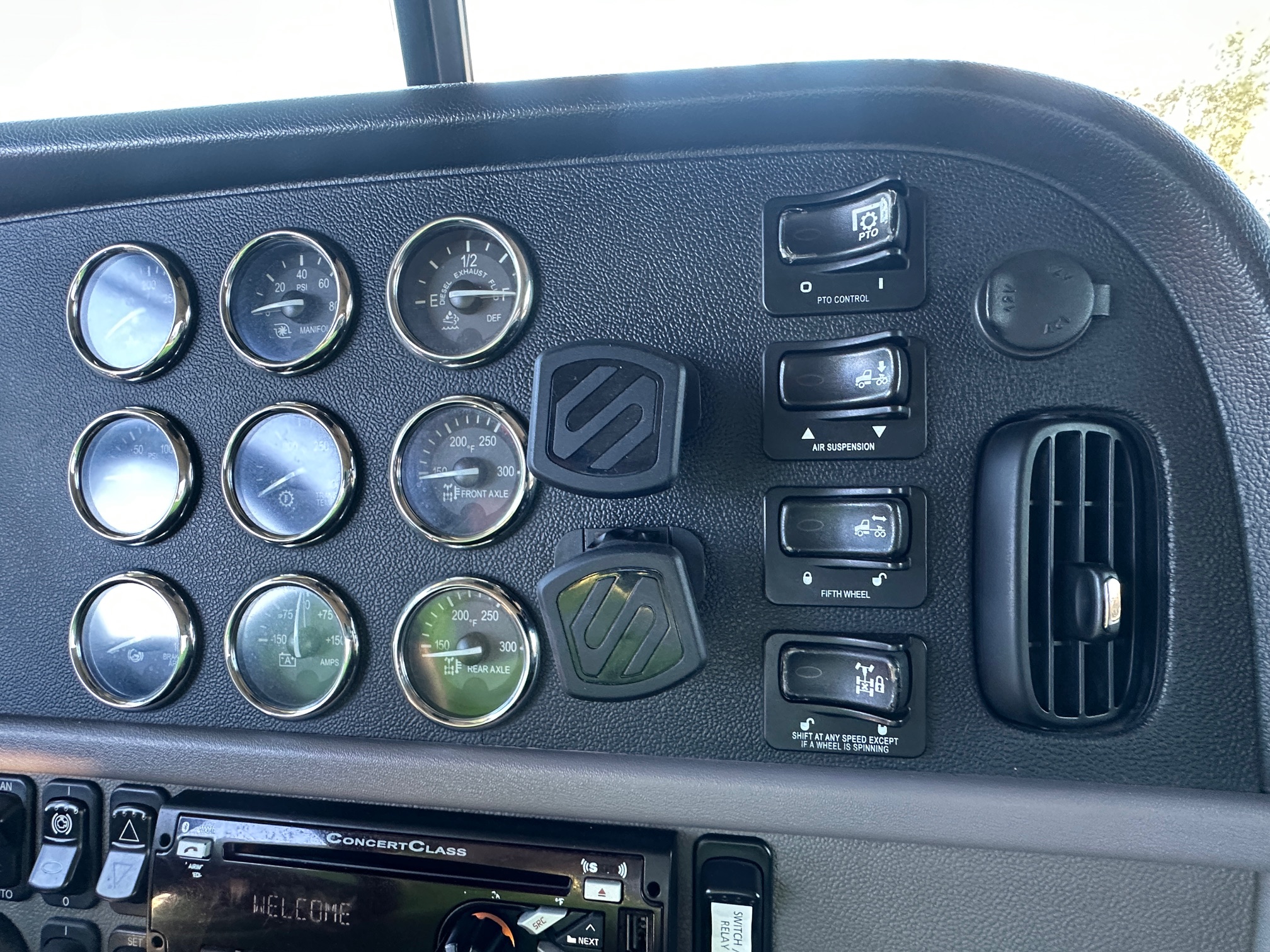 2013 PETERBILT 384 - view 15 of 41