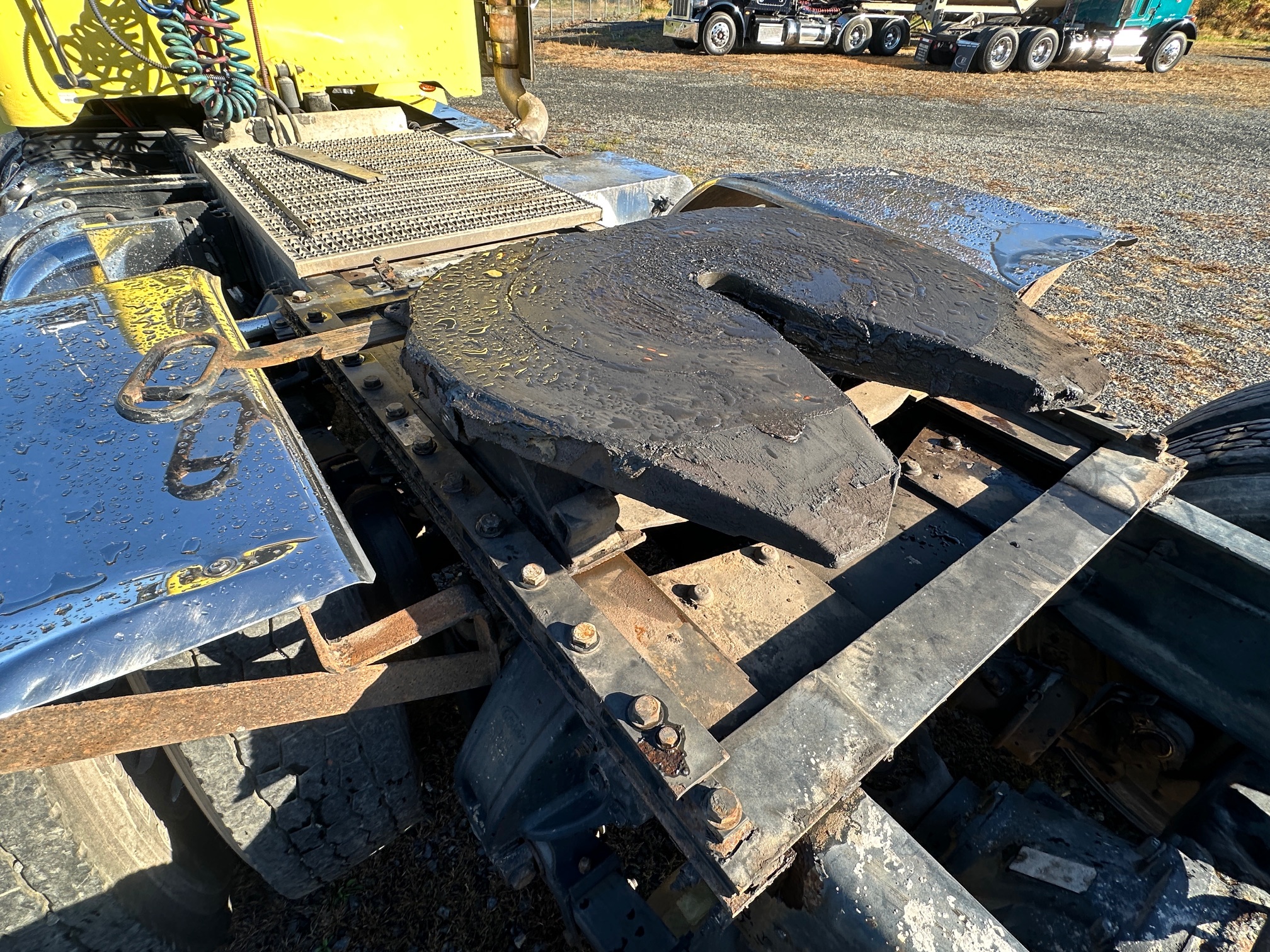 2013 PETERBILT 384 - Image 24