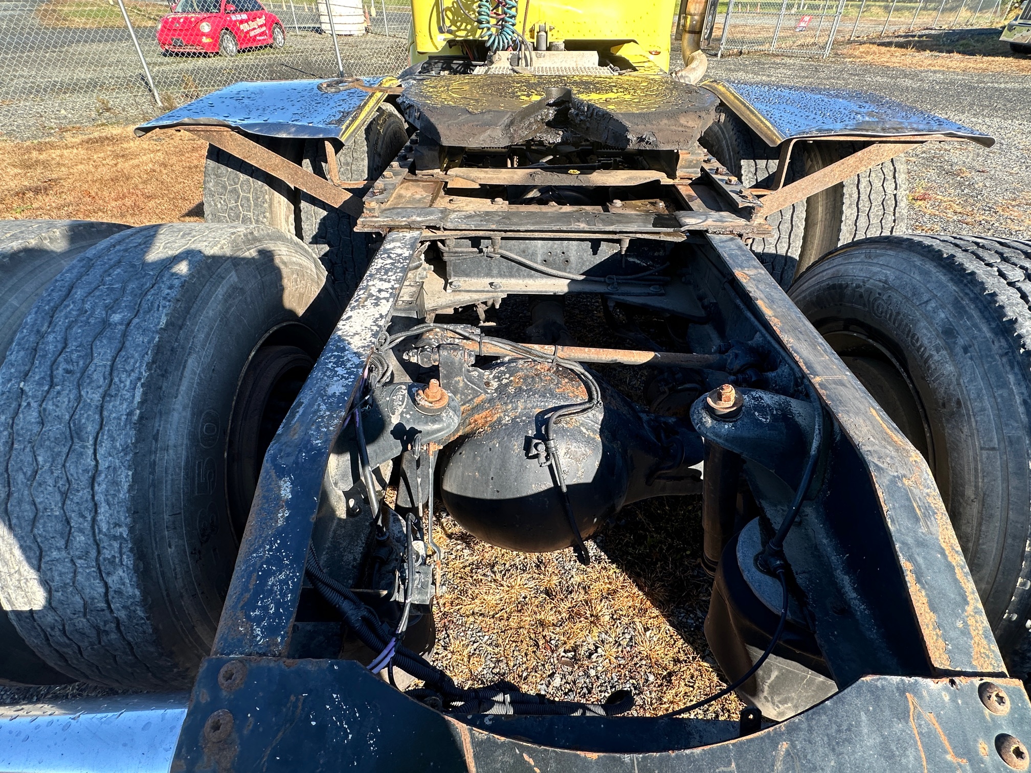 2013 PETERBILT 384 - Image 25