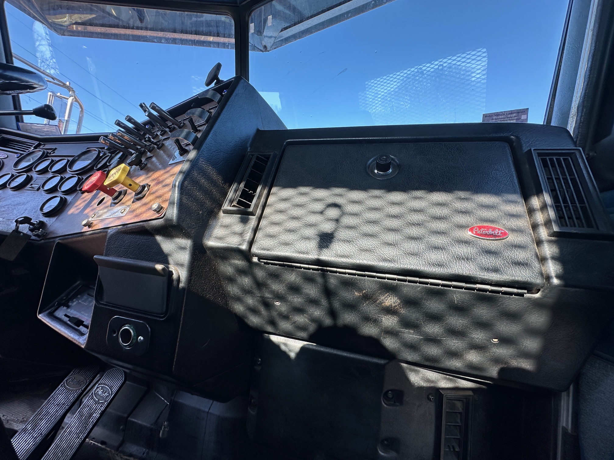 1993 PETERBILT 379 Heavy Haul - Image 34