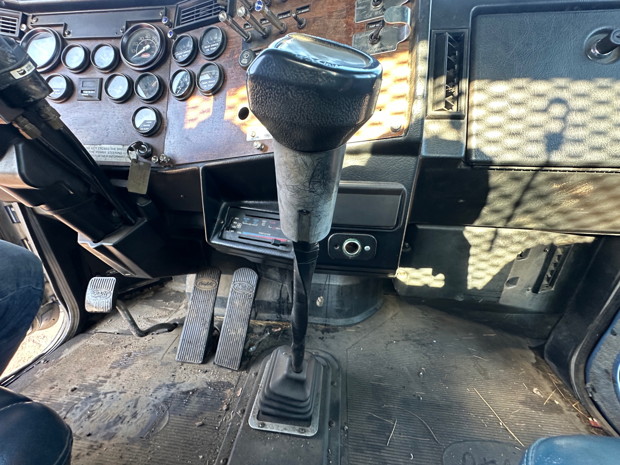 1993 PETERBILT 379 Heavy Haul - Image 42