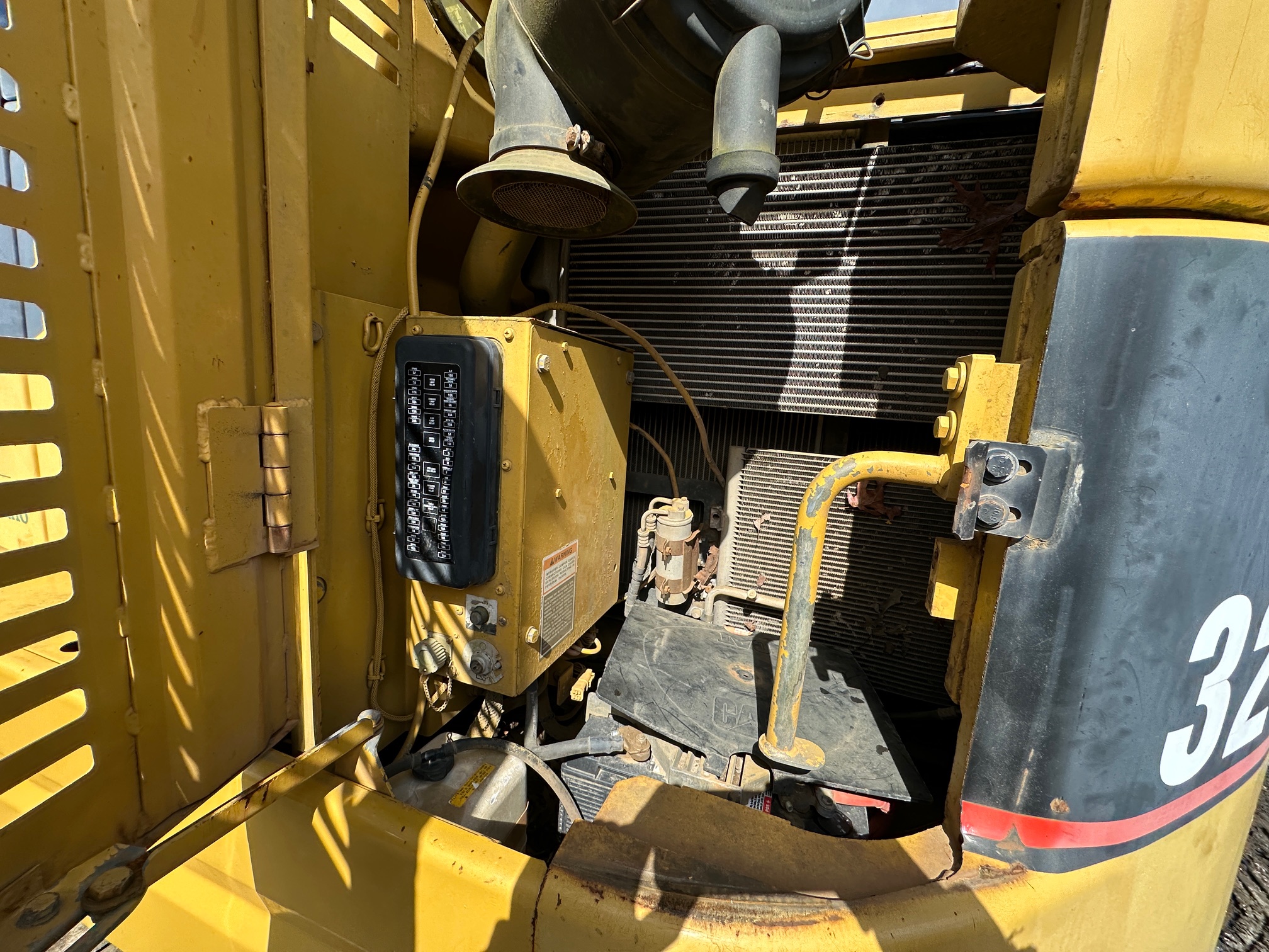 2005 CATERPILLAR 321C LCR - view 18 of 45