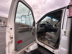 2007 FORD F750 - Image 11