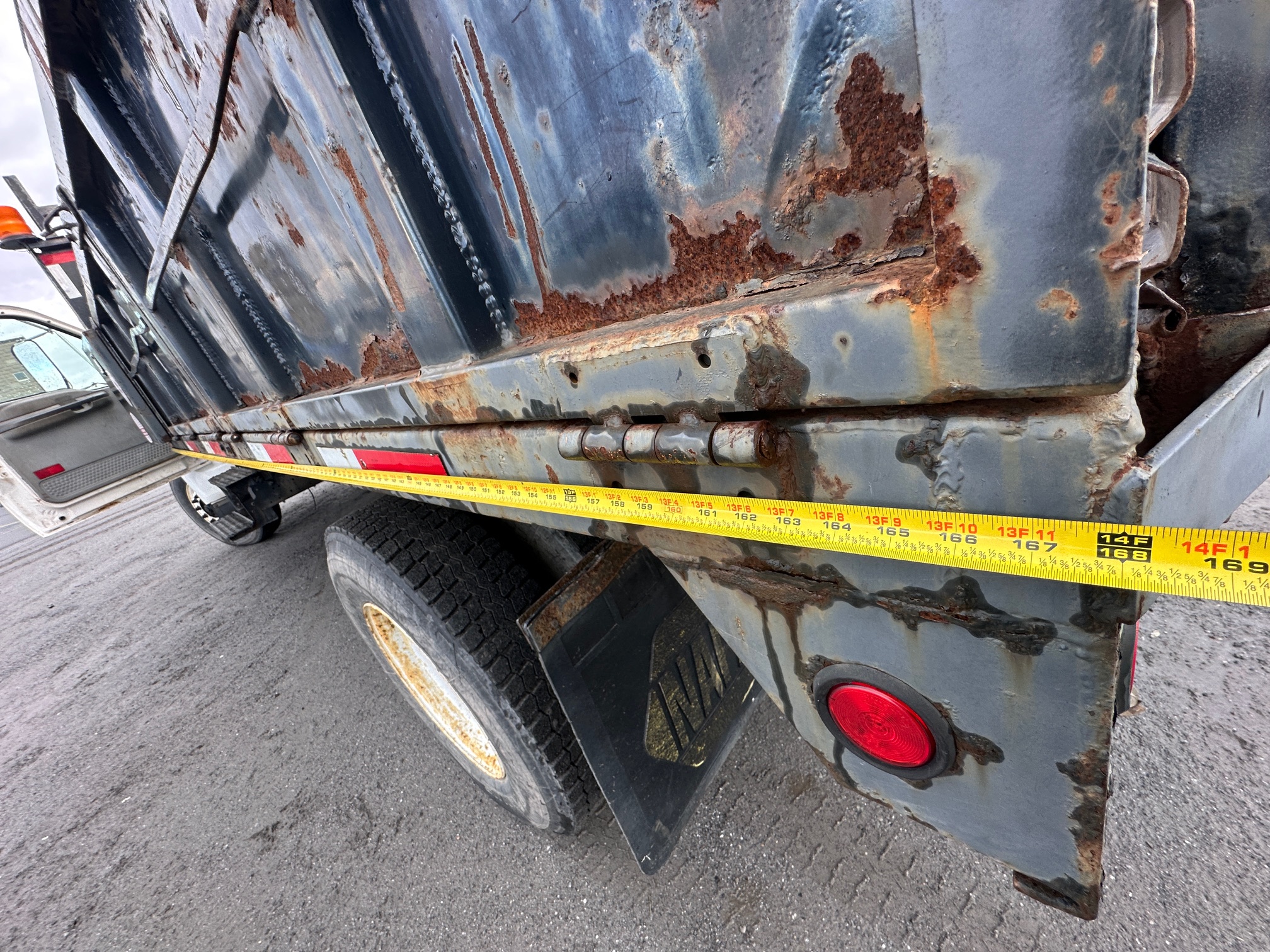 2007 FORD F750 - view 18 of 42