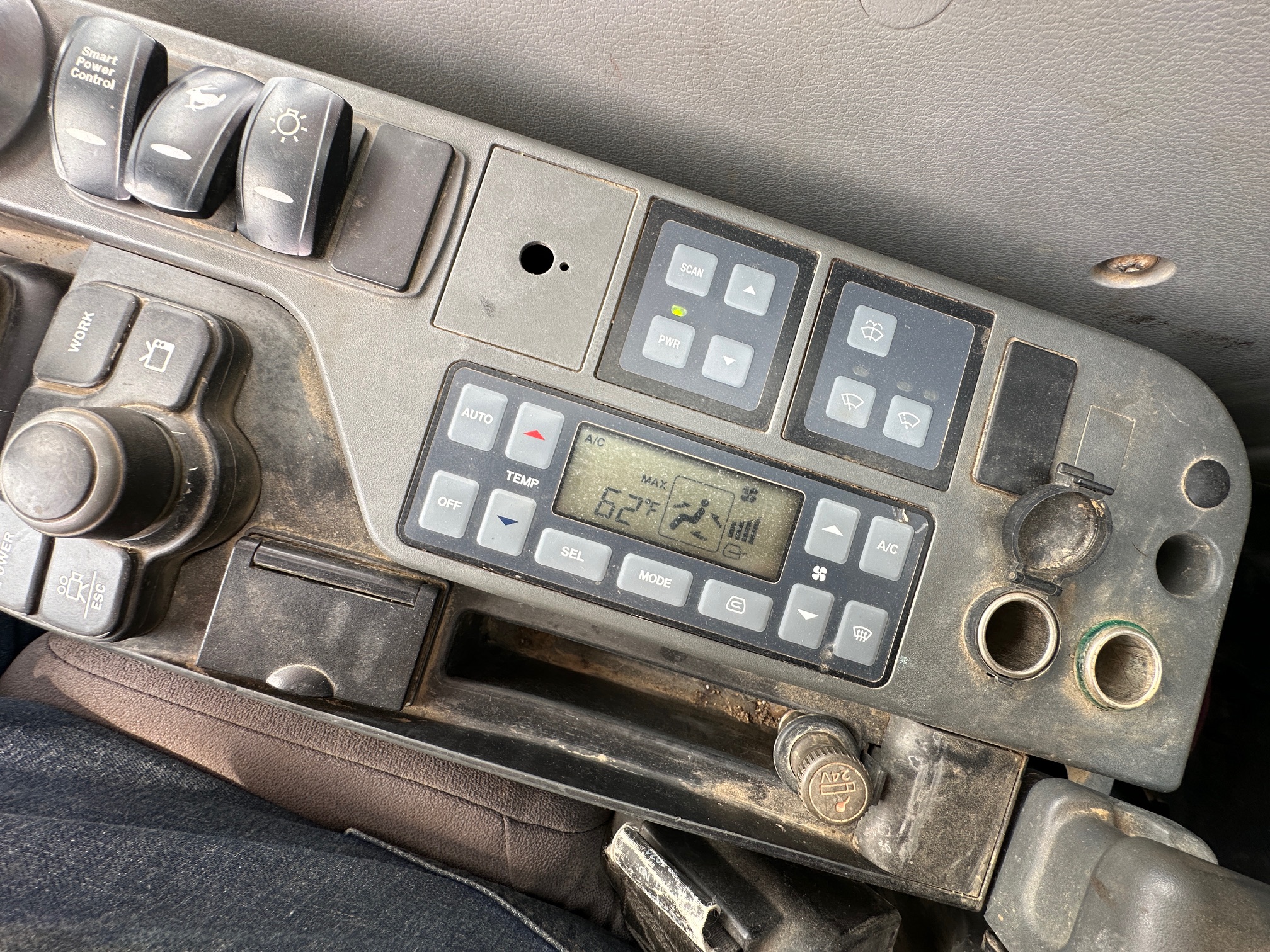 2015 DOOSAN DX350LC-5 - Image 47