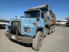 1988 MACK RD690S - Image 4