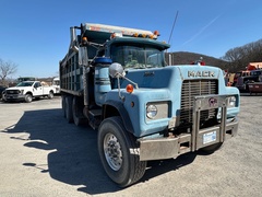 1988 MACK RD690S - Image 7