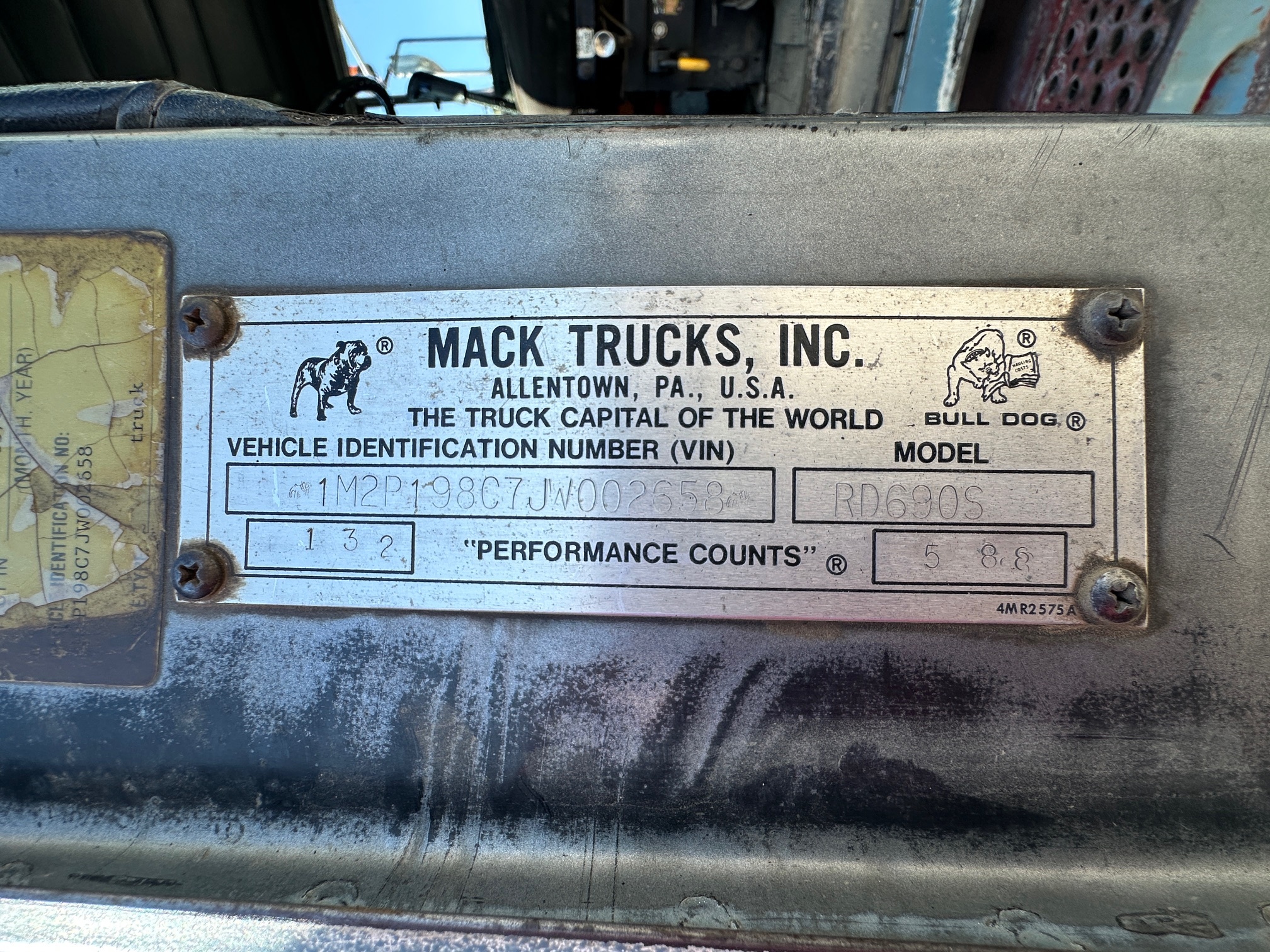 1988 MACK RD690S - view 15 of 43