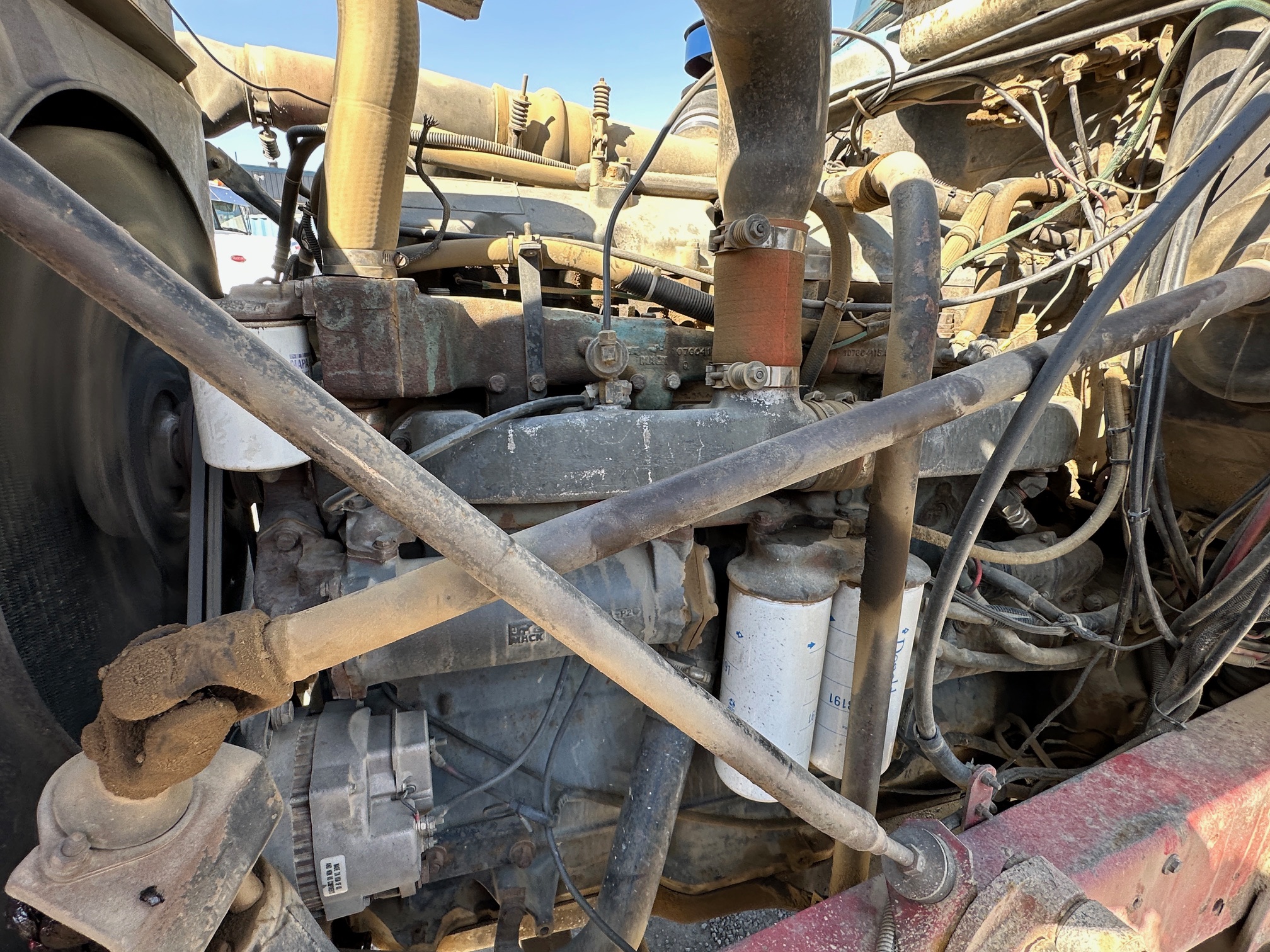 1988 MACK RD690S - Image 42