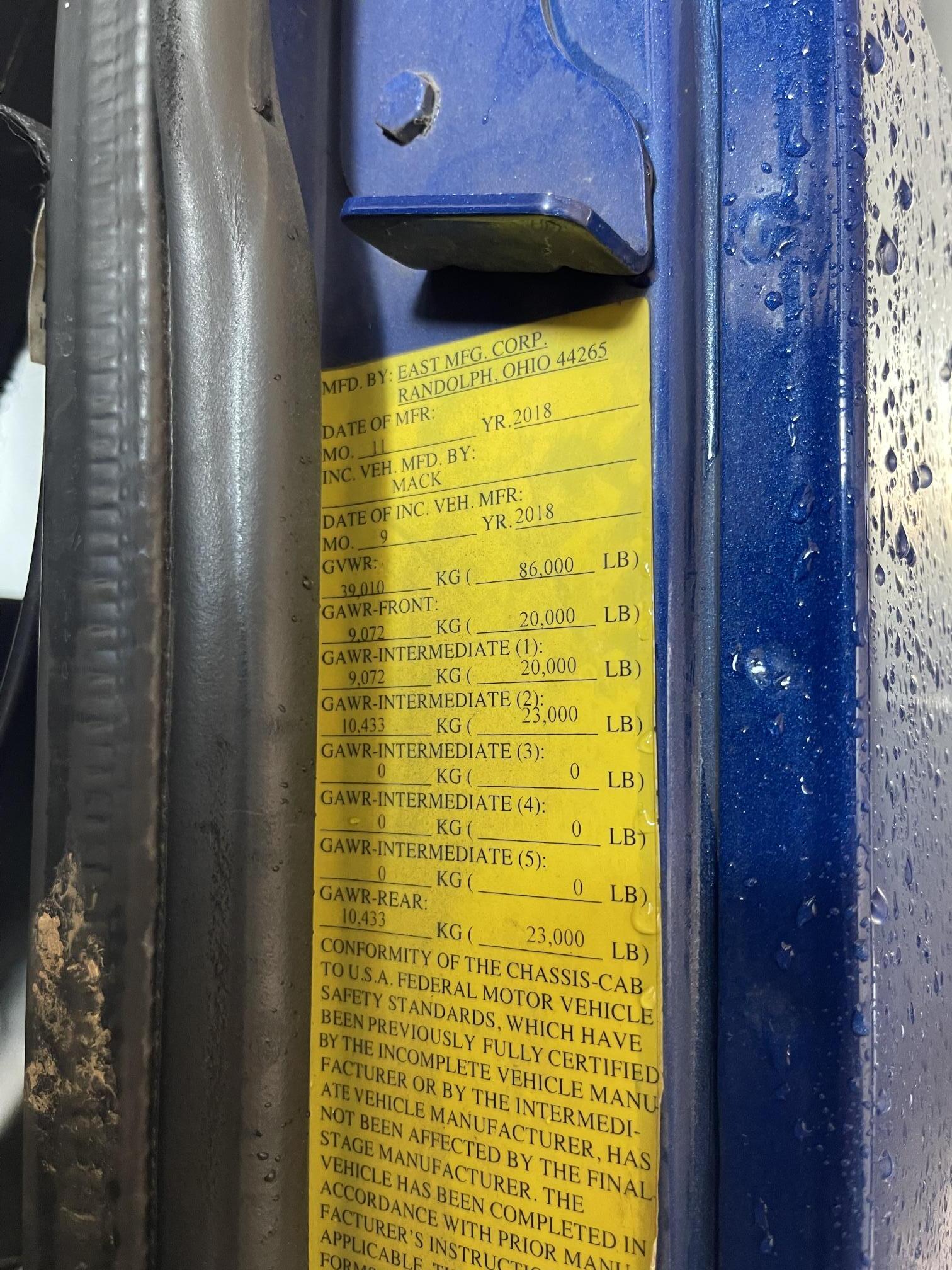 2019 MACK Granite GR64F - Image 9