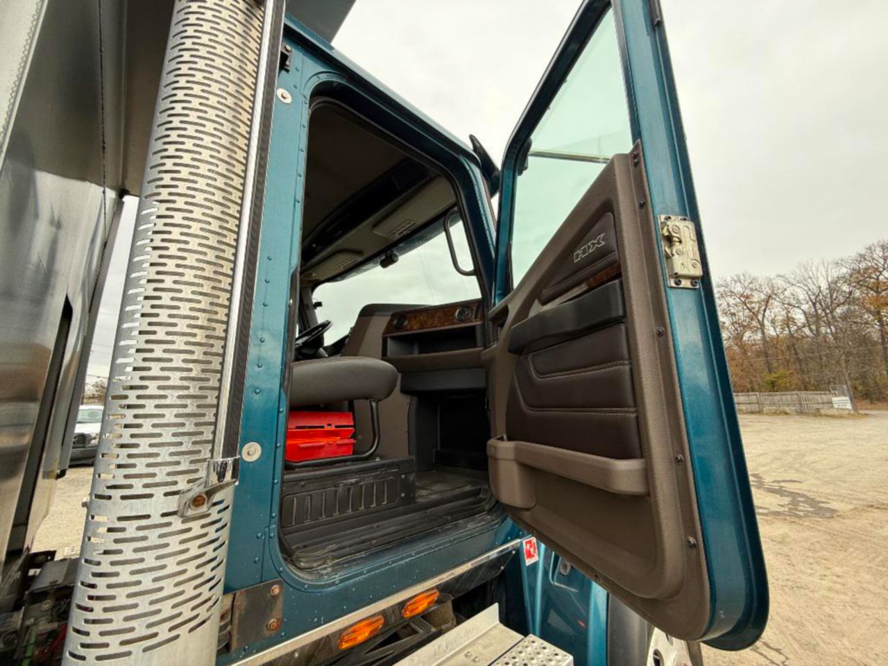 2020 INTERNATIONAL HX620 - Image 26