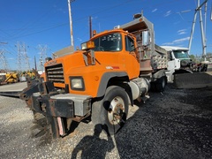 2001 MACK RD690P #2 - Image 3